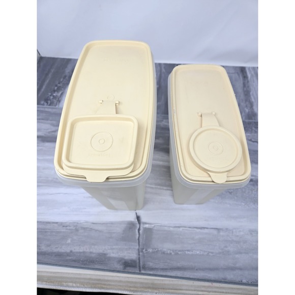 Set of 2 Tupperware 1588 20 Cup Cereal Keeper  Storage Container W/ Lid 469 Tan - Picture 2 of 8